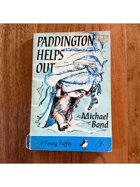 Paddington Helps Out Michael Bond Young Puffin 1960s Vintage Paperback